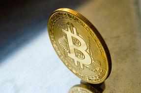 trading bitcoin