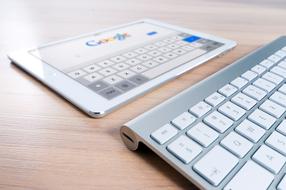 Ipad Google and keyboard