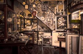 photo of the hall in the antique shop