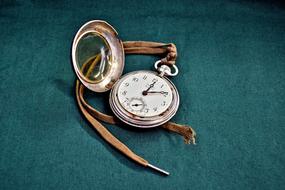 Time Pocketwatch White