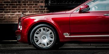 Bentley Mulsanne red