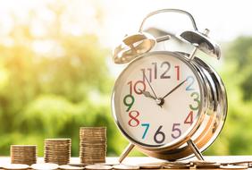 Money Finance clock