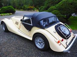 Morgan Plus Auto