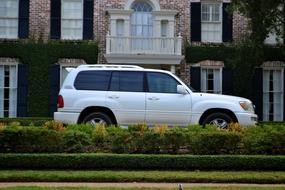 Toyota Land Cruiser Suv 4X4 white