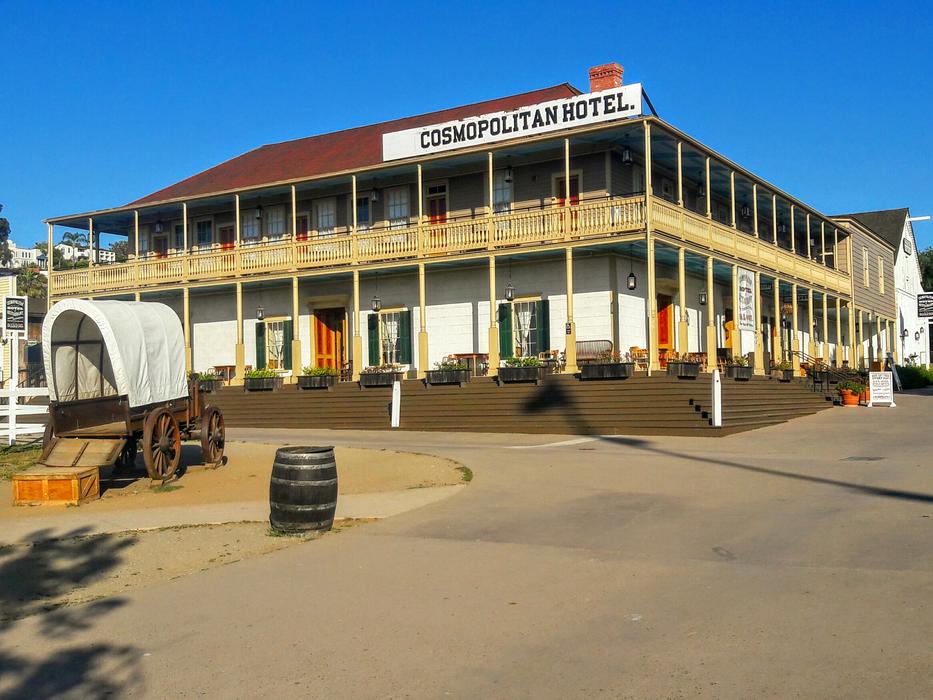 Cosmopolitan Hotel Historic
