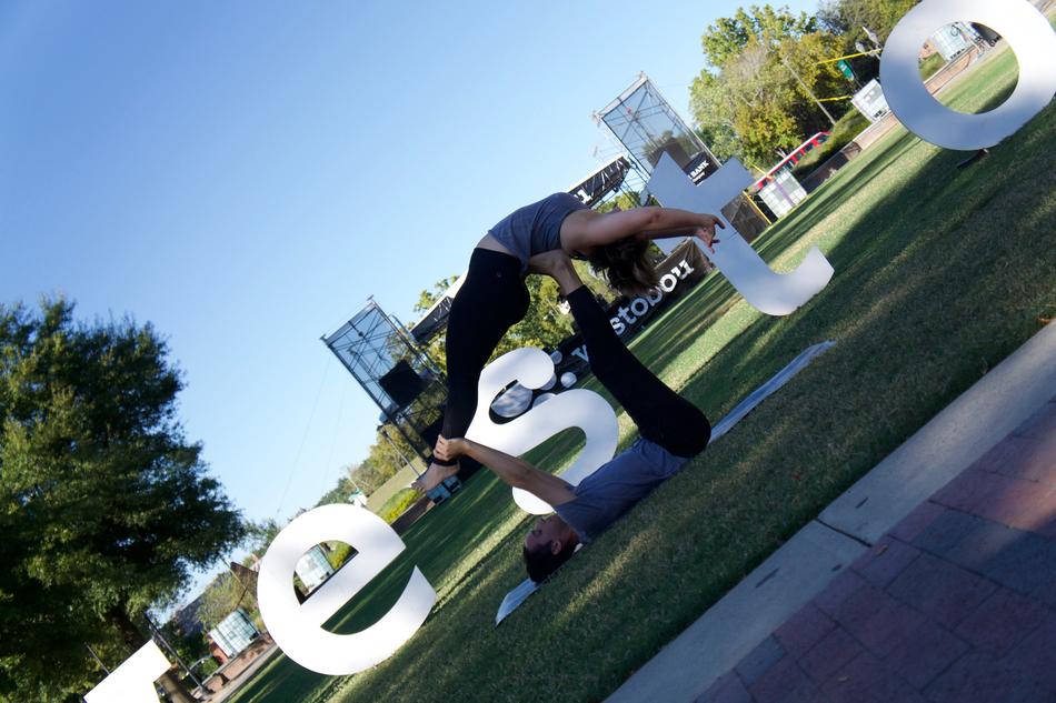 couple exercise in park