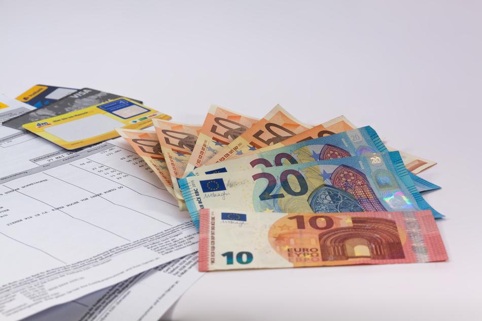 Money Euro Currency and post bank