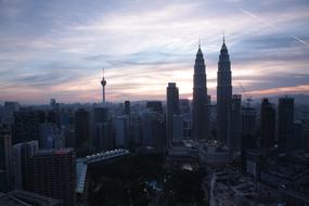 night photo of the Twin Tower in Kuala Lumpur