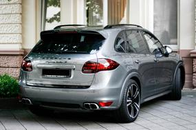 Porsche Cayenne grey