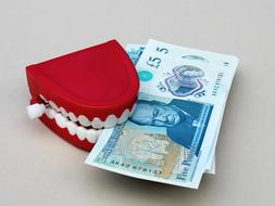 Grab Money With Their Teeth