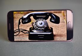 retro Phone on Smartphone