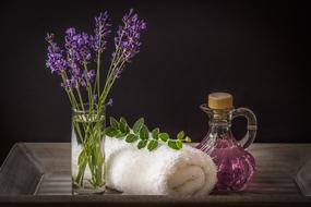 Wellness Carafe Purple flowers