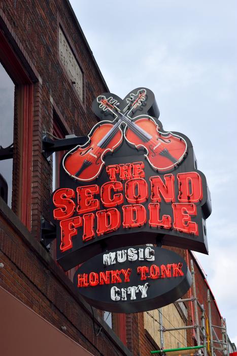 red sign on a country bar in Nashville Tennessee