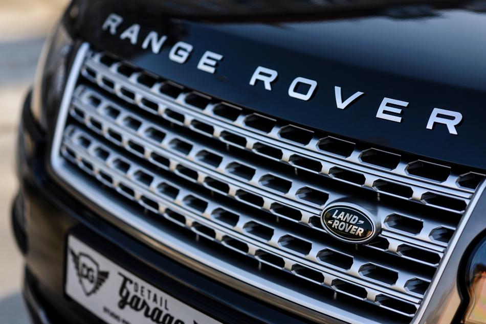 the front of the Range Rover close-up