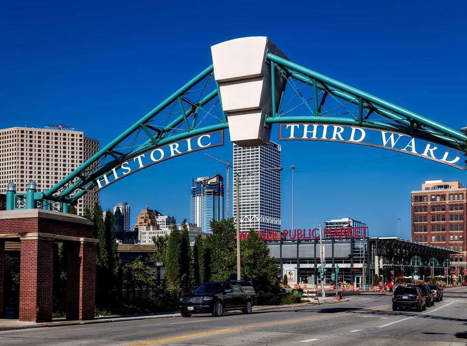 downtown metal arch in wisconsin