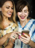 friends listening to music