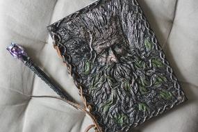 Gargoyle Pen and tree book