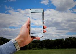 taking picture of sky by phone