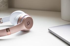 rose gold headphones