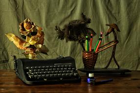 Write Machine Desk flowers