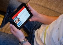 Youtube Tablet hands