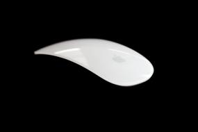 drop shaped white computer mouse