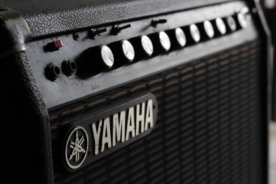 Black and white photo with the close-up of the beautiful 'YAMAHA' amplifier