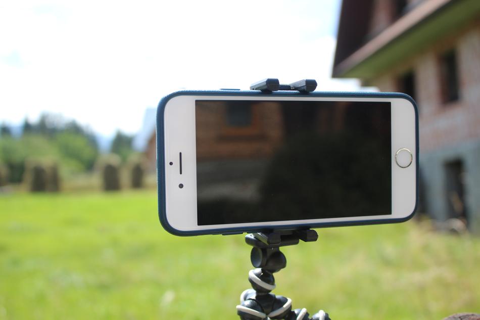 Iphone for video recording in nature