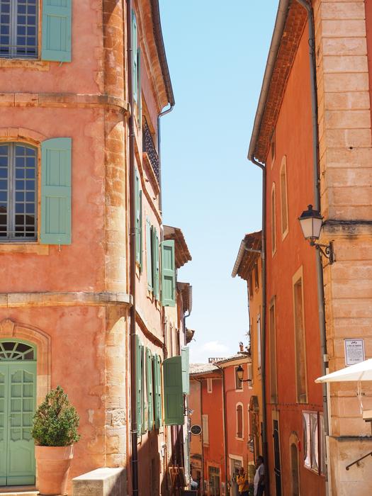 architecture of buildings in roussillon, France