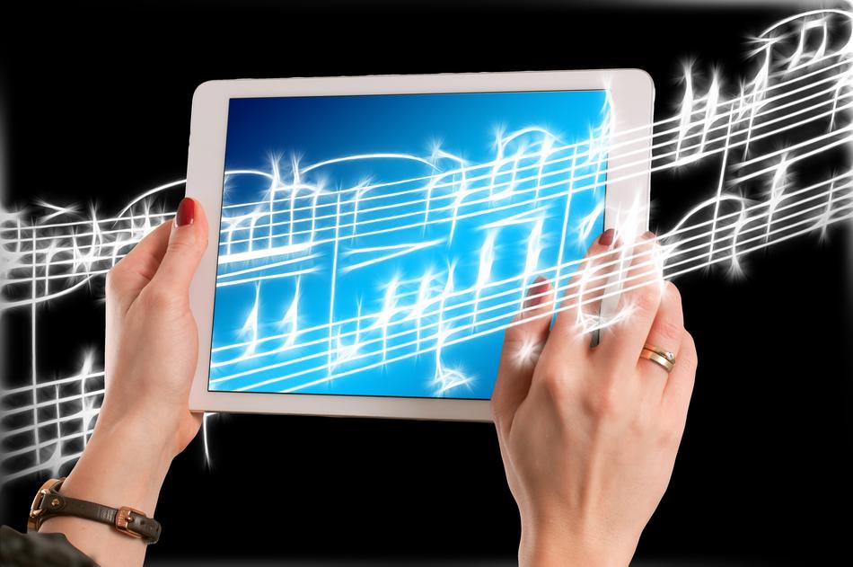 music treble clef in hands
