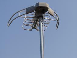 Close-up of the UHF antenna, under the blue sky