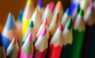macro photo of sharp colored pencils