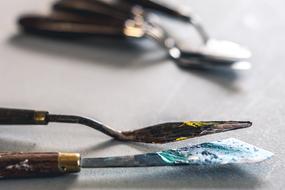 photo of artist spatulas
