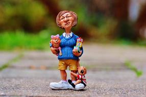 Baby-Sitter Children clay fig