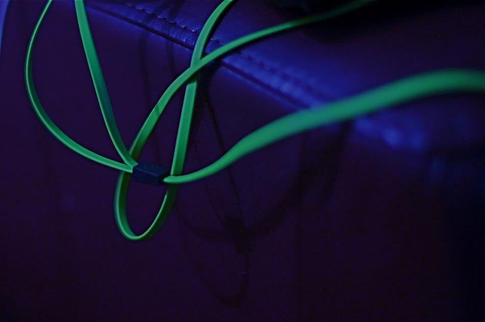green cord for music