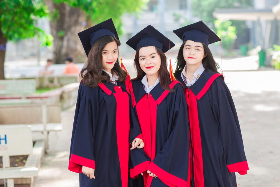 Friend Student Graduate girls