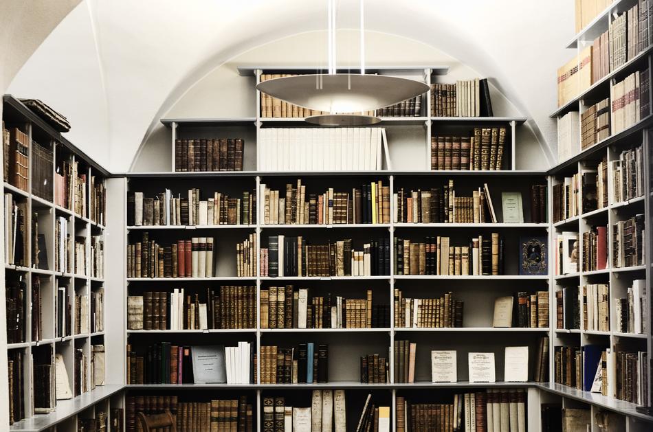 nice Library Books