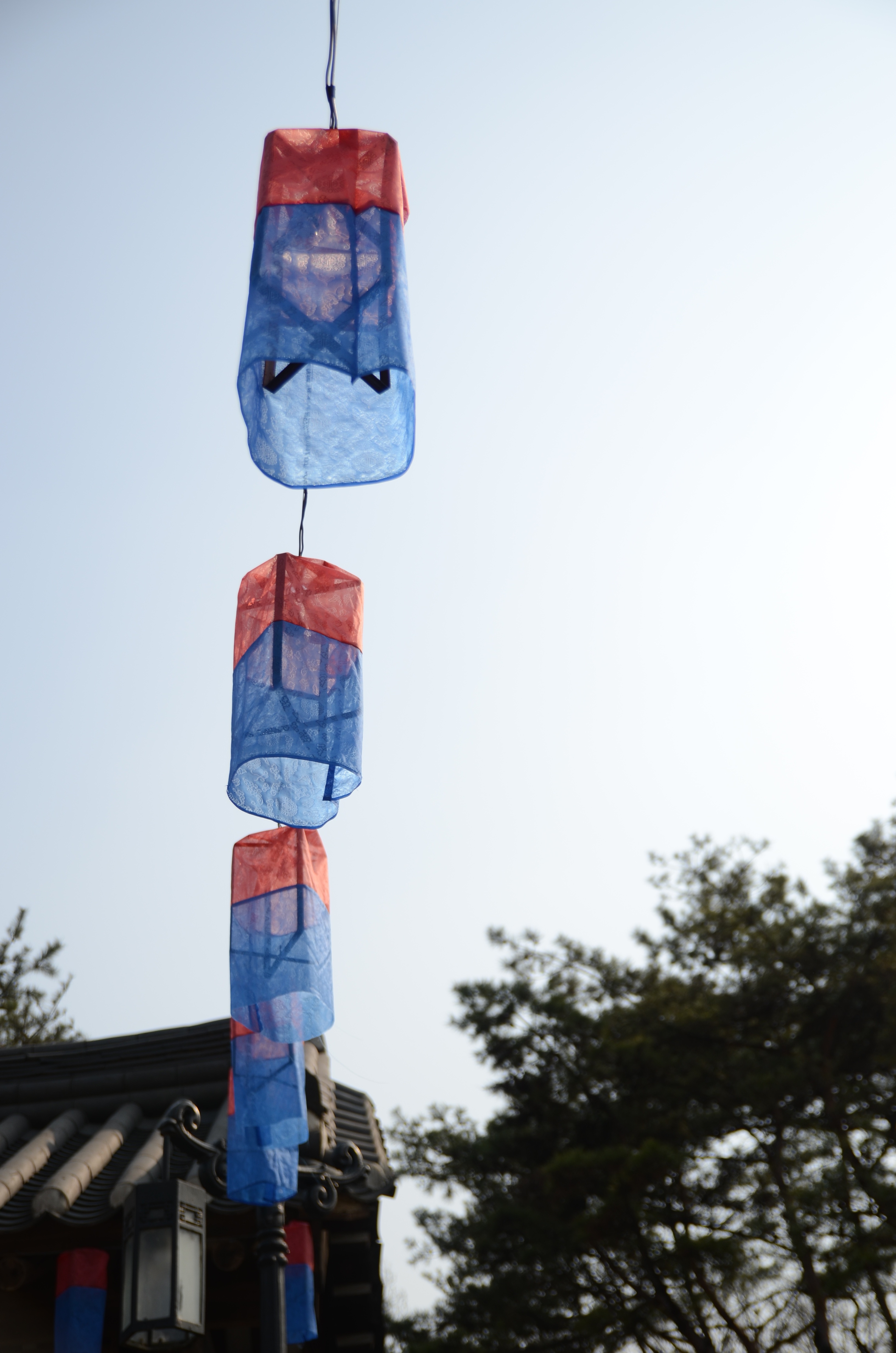 Beautiful, blue and orange angel lanterns in Gyeongbok Palace in Seoul ...