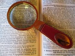 Read Magnifying Glass on Bible