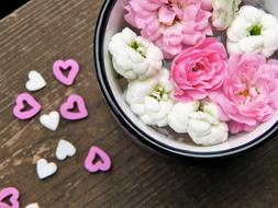 charming Flowers Heart Cup
