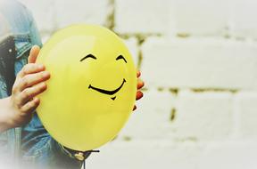 yellow balloon Smiley
