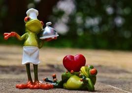 ceramic Frog Cooking ceramic frog heart