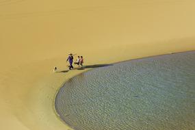 lake among the sands in Samac