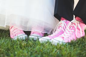 wedding couple in pink sneakers