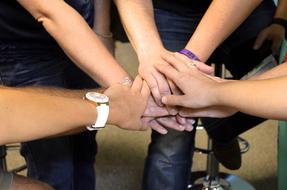 Team Together Hand