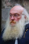 elderly man with white fluffy beard