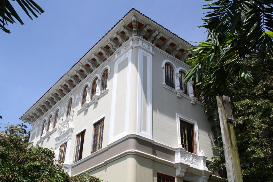 photo of the corner of the school facade
