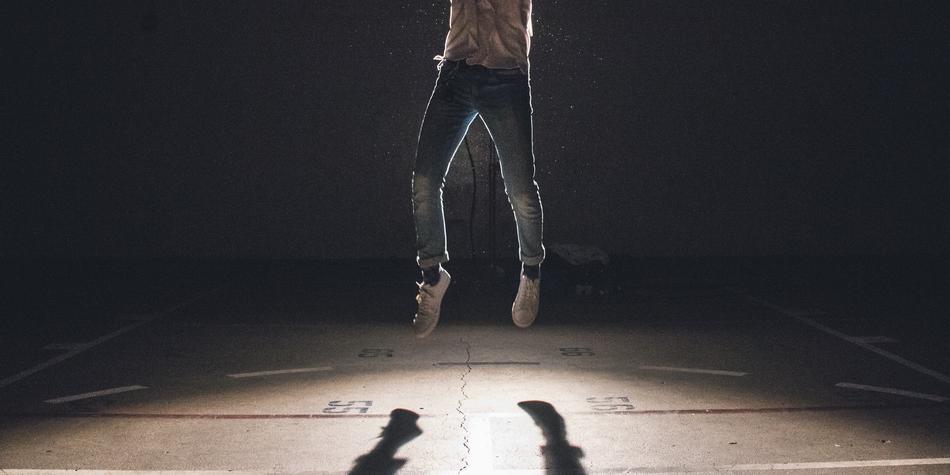 Jumping body