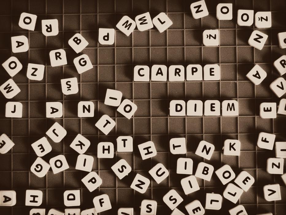 Carpe Diem as a Word