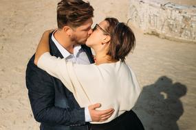 people Kiss
